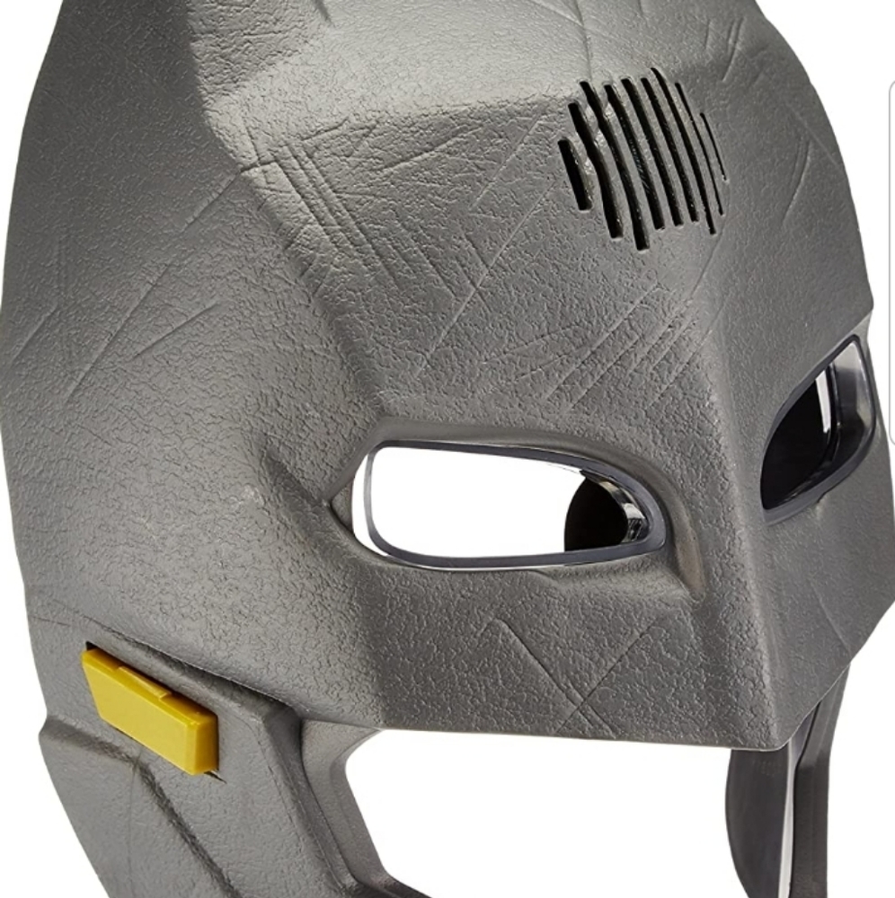 BATMAN MASK voice changing